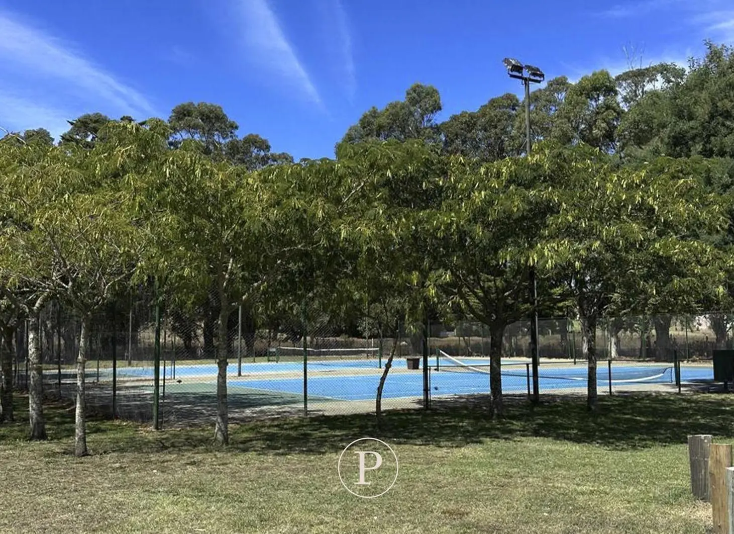 Venta lote con Vista al Bosque y Arroyo en Barrancas de San Benito 7