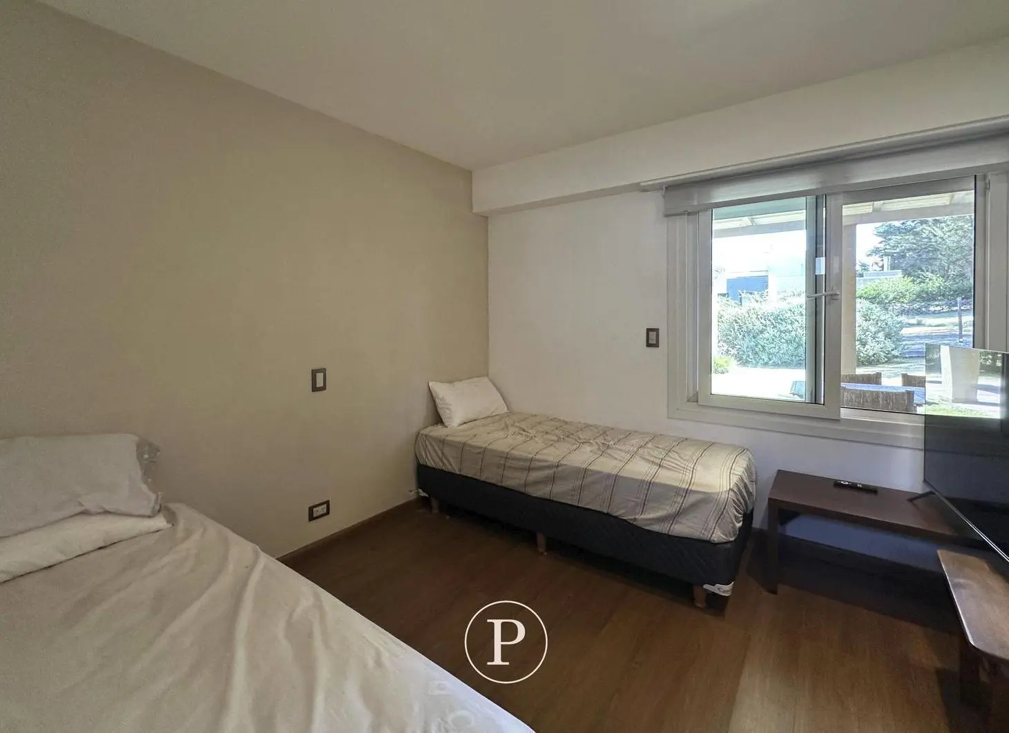 Casa con Amplio Jardín y Parilla en Venta en Barrancas de San Benito 8
