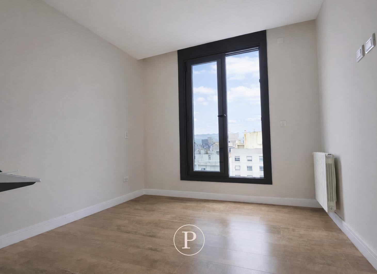 Foto de Venta/Alquiler Departamento 2 ambiente con cochera y baulera en Plaza, imagen 4