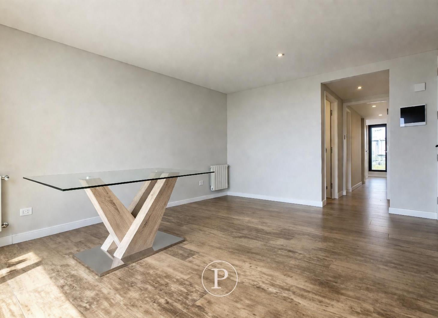Foto de Venta/Alquiler Departamento 2 ambiente con cochera y baulera en Plaza, imagen 1