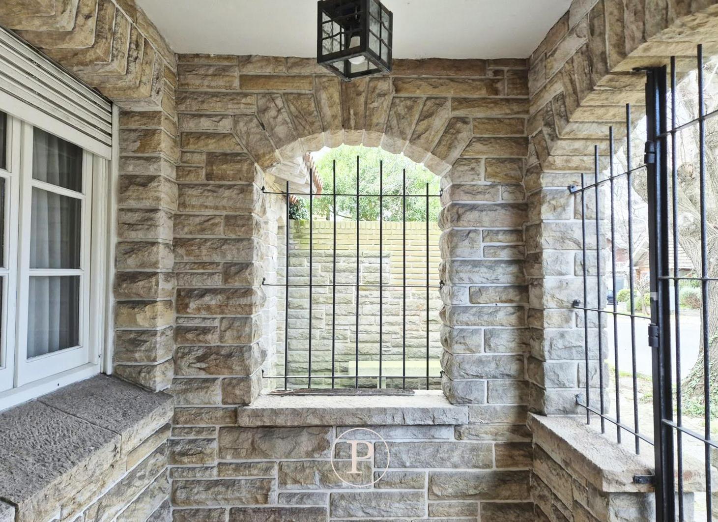 Foto de Casa en alquiler de 4 ambientes con patio en Divino Rostro, imagen 1