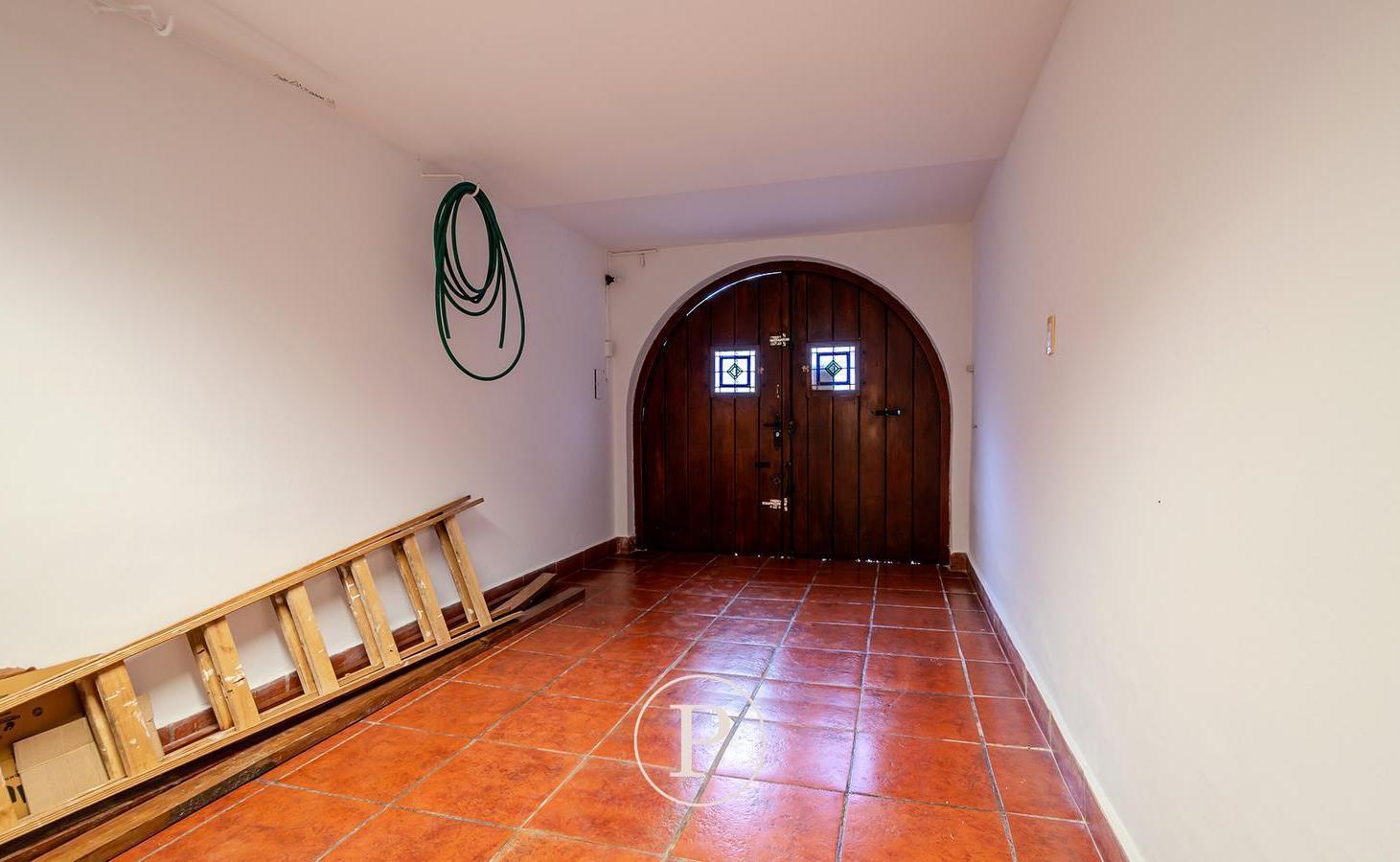 Foto de Chalet en Venta 5 ambientes con jardín en Plaza Mitre, imagen 2