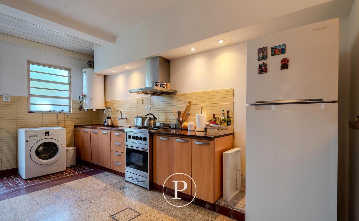 Foto de Chalet en Venta 5 ambientes con jardín en Plaza Mitre, imagen 4