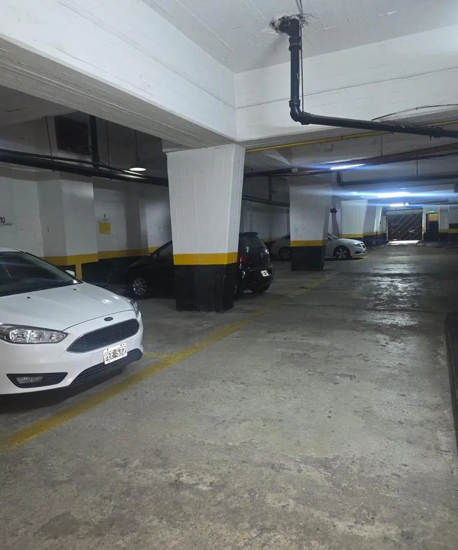 Cochera en venta Apta camioneta 1
