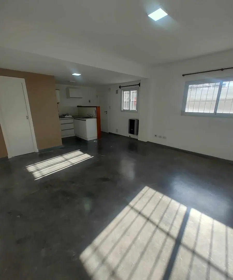 ALQUILER 24 MESES, Departamento 1 ambiente planta baja 5