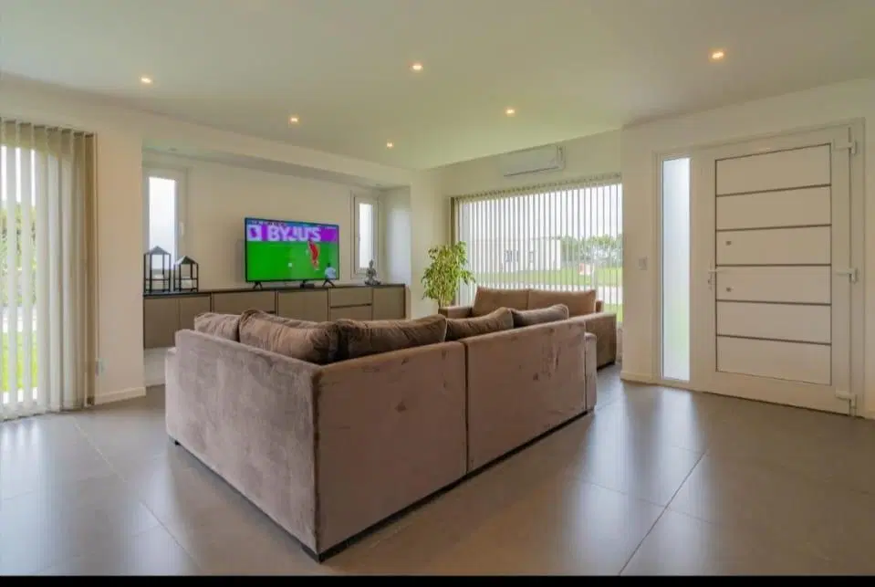 Casa en Exclusivo Barrio Privado Tierras del Mar 3