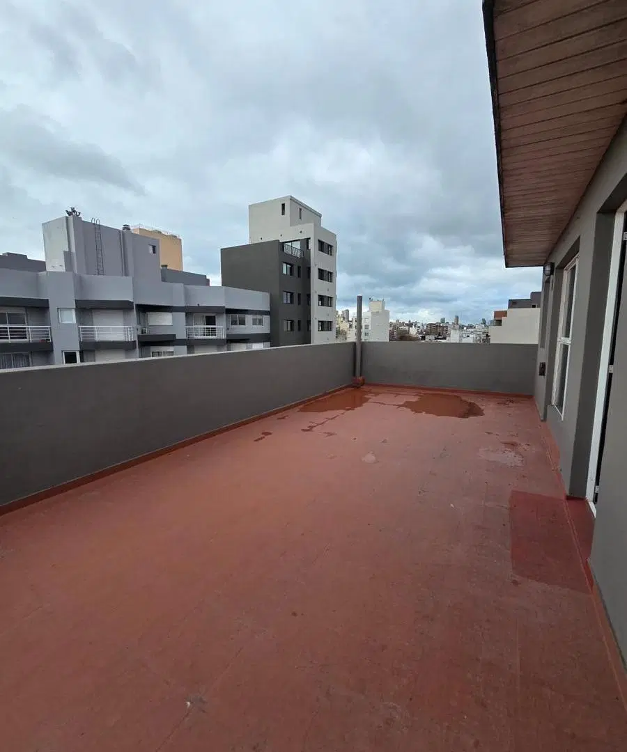 Departamento 2 ambientes con terraza propia 3