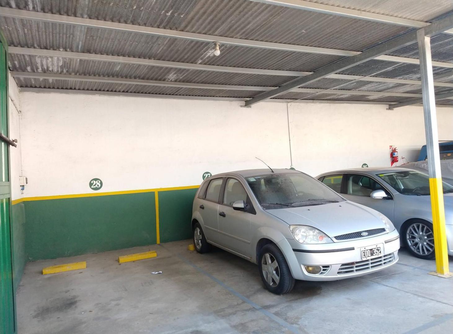 Foto de Cocheras 600 m2, 300 m2 cubiertos, imagen 3