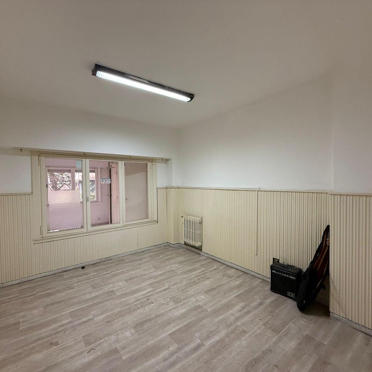 Importante Piso de Oficina en Venta Sobre Peatonal San Martin 4