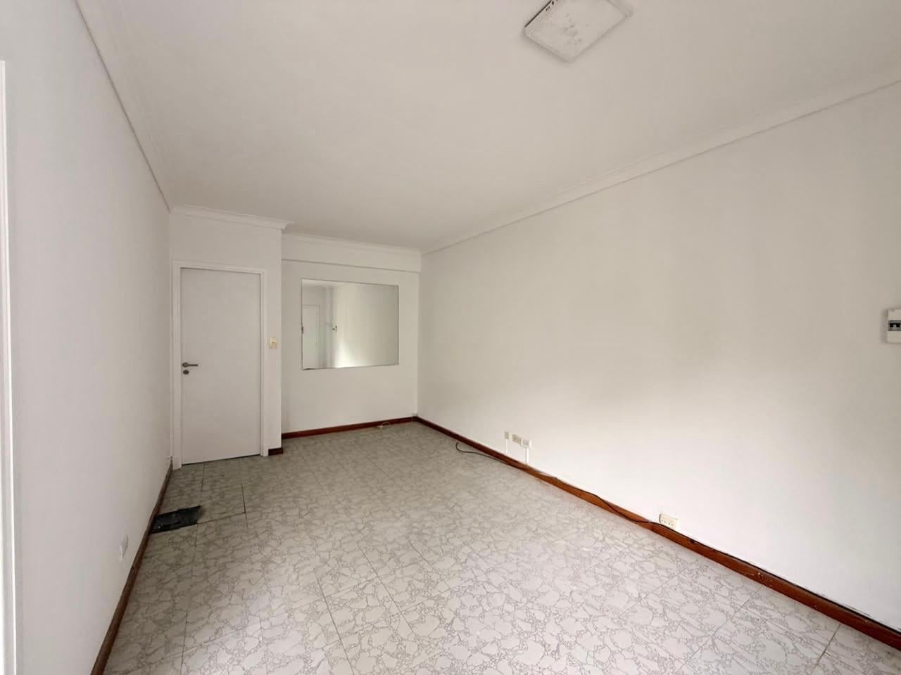 Foto de Departamento en Plaza Mitre - en Venta, imagen 2