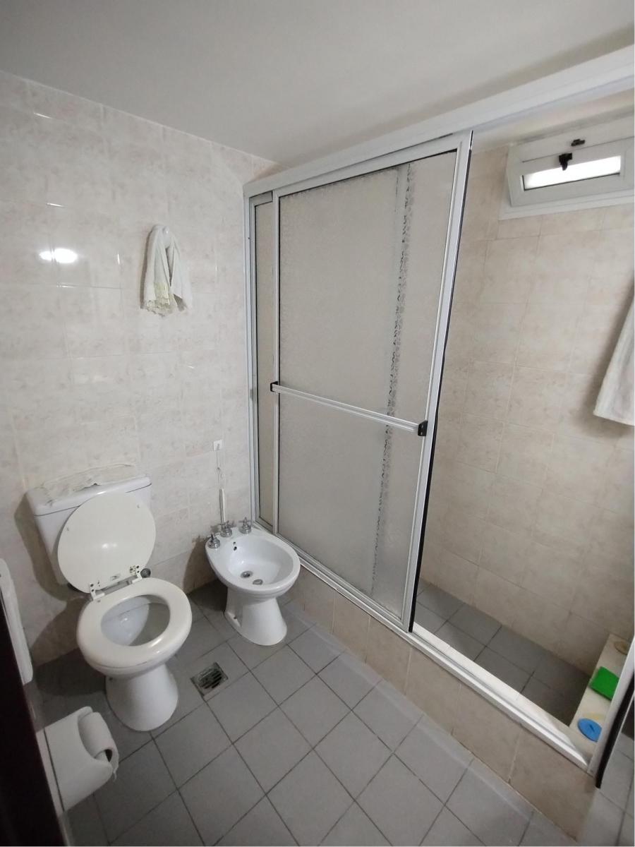 Venta Departamento 3 Ambientes con Cochera. 4