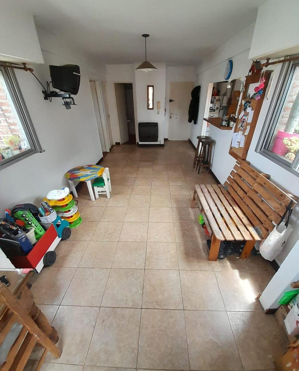 Venta Departamento 3 Ambientes con Cochera Descubierta 3