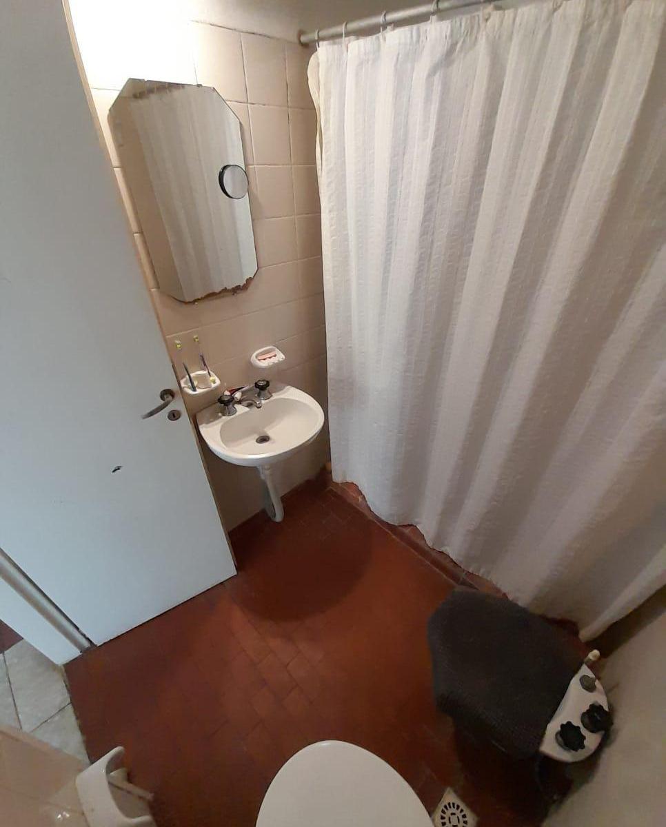 Venta Departamento 3 Ambientes con Cochera Descubierta 5