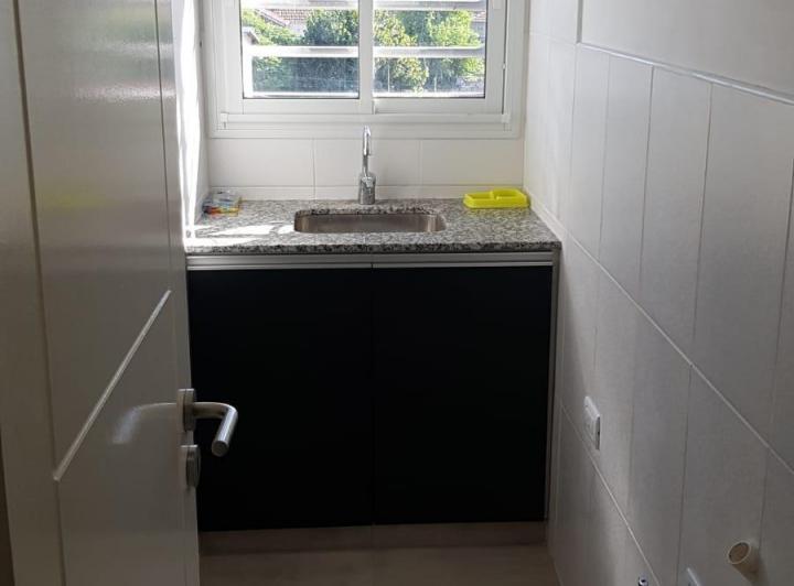 Alquiler departamento 2 ambientes con patio con parrilla 5