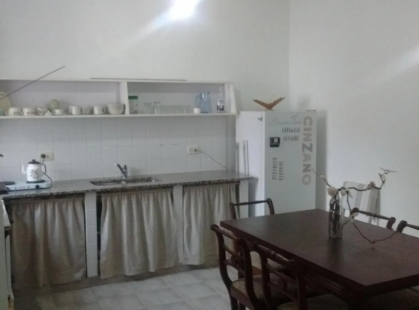 Venta casa con departamento  zona San Carlos 3