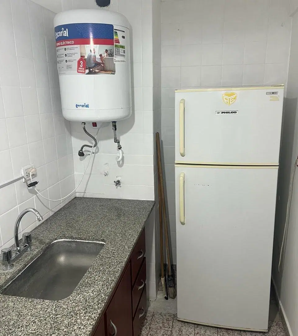 alquiler monoambiente Avda Colon 3