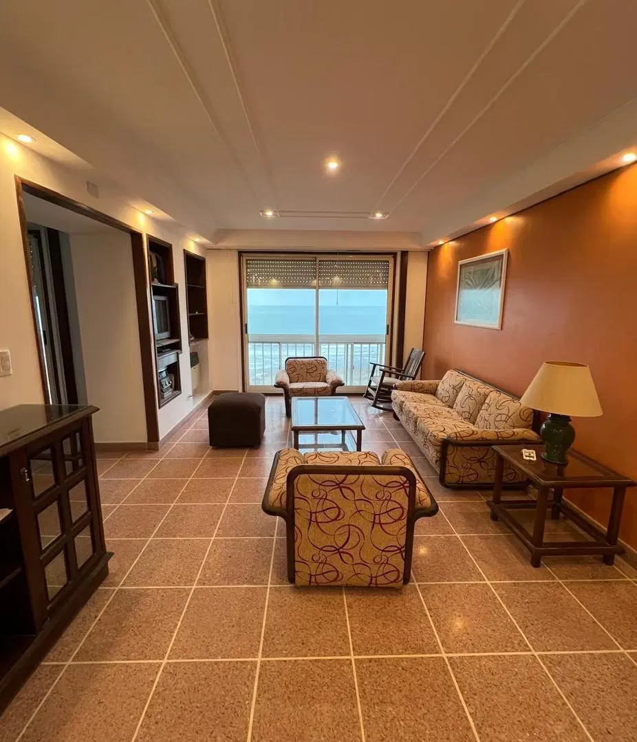 alquiler departamento semipiso Playa Grande 8