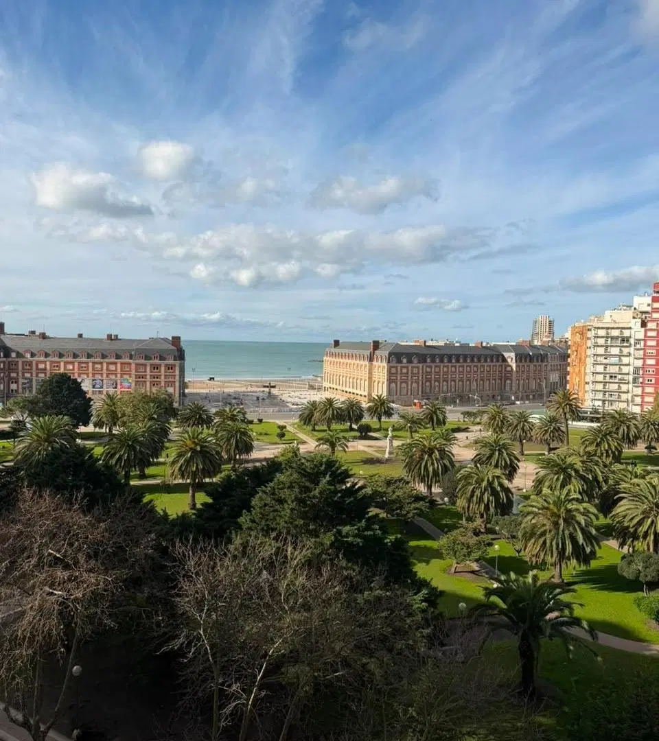 DOS AMBIENTES RECICLADO CON VISTA AL MAR Y PANORÁMICA. 3