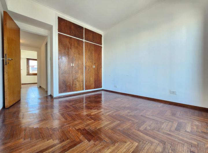 DEPARTAMENTO 3 AMB. (2º PISO x ESCALERA) 5