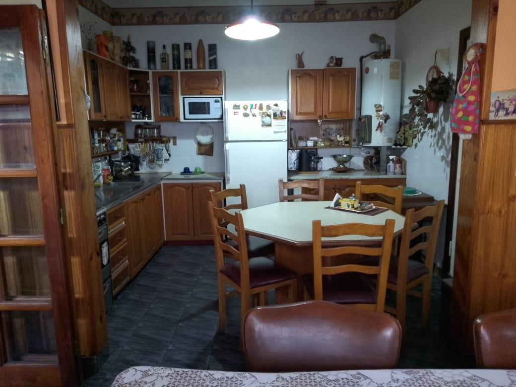 Foto de CASA 4 AMBIENTES SOBRE AV. LIBERTAD, imagen 4