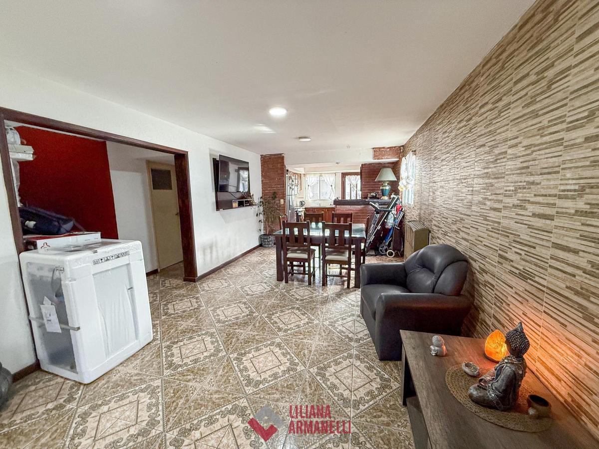 Casa 4 Ambientes + Local. Peralta Ramos Oeste. 4