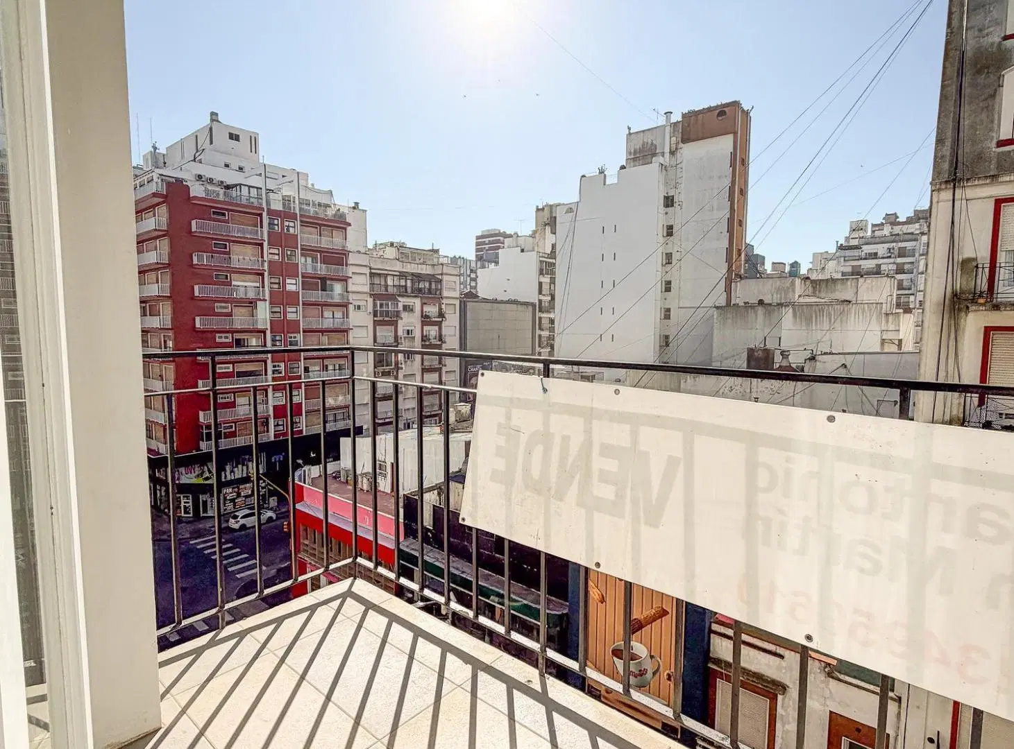 3 AMBIENTES CON DEPENDENCIA. RIVADAVIA Y SANTA FE. 4