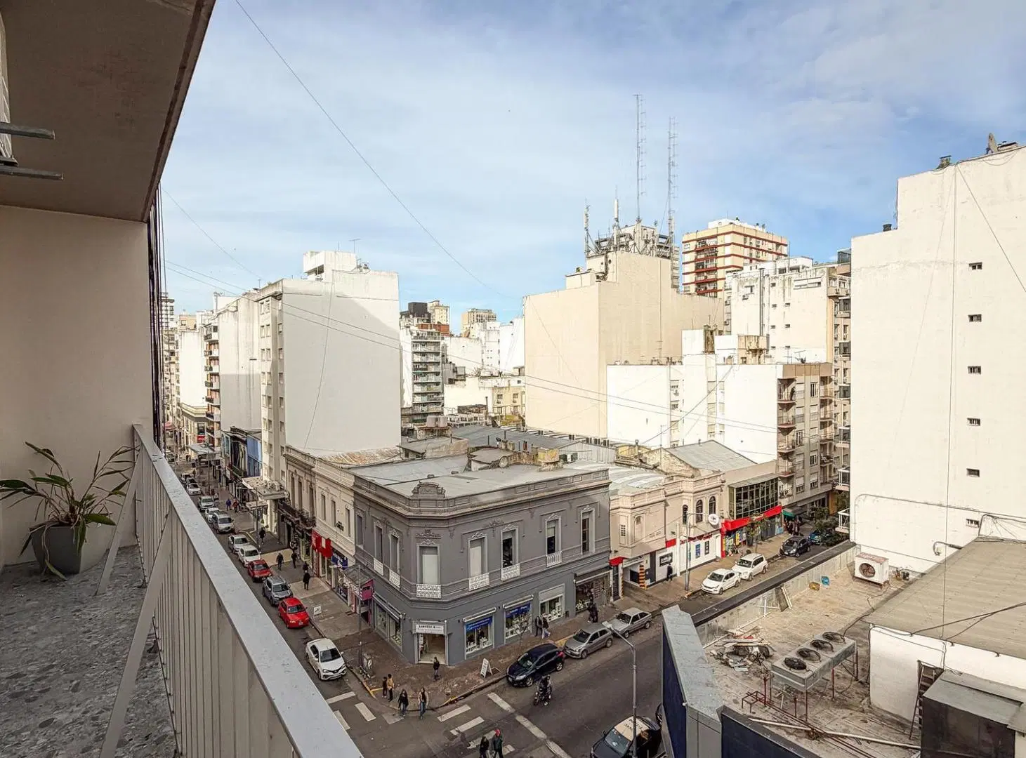 3 AMBIENTES RECICLADO. CORDOBA Y RIVADAVIA. 2