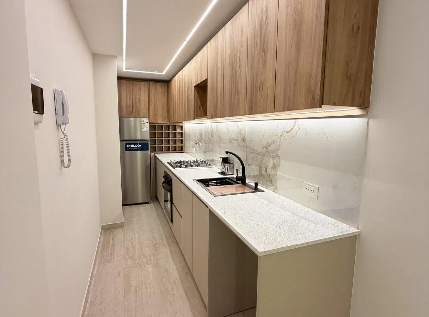 2 AMBIENTES CON COCHERA. ZONA ALDREY. 5