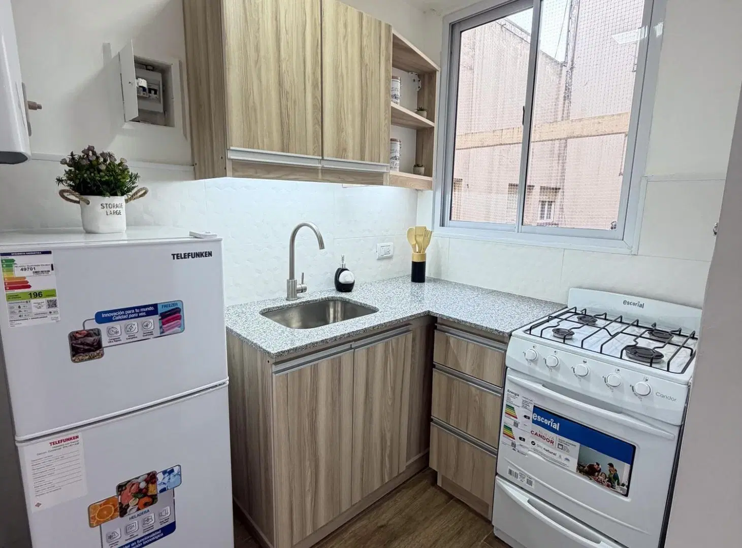 2 AMBIENTES RECICLADO. BELGRANO Y CORRIENTES. 5