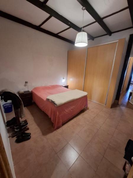 Amplia Casa de 7 Ambientes en La Perla 1