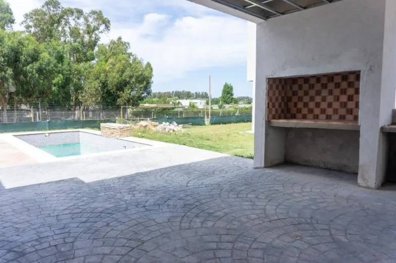 Chalet 4 amb con piscina a estrenar. Arenas Chico 5