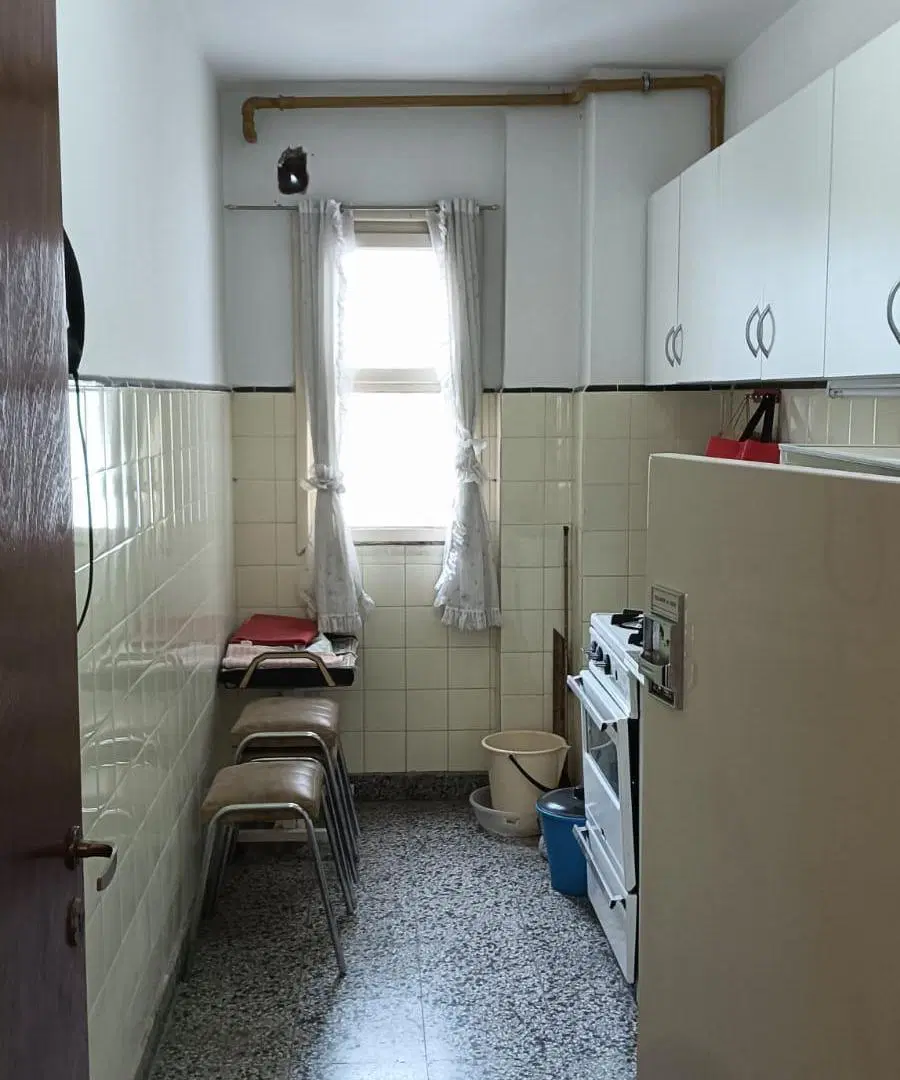 Alquiler 24 m 2 amb con balcón - Amoblado - pza Mitre 4