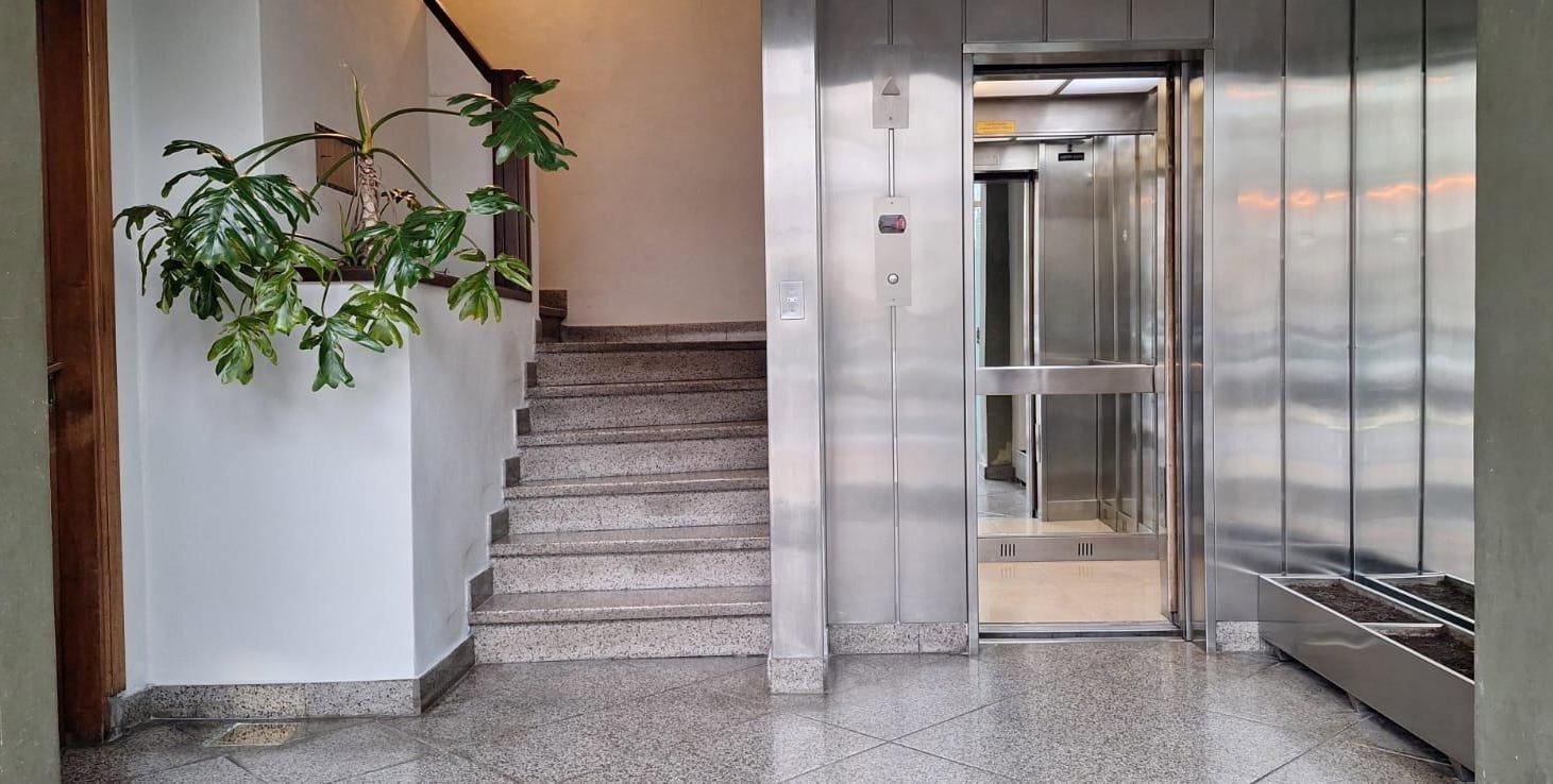 Foto de Exclusivo Piso 3 amb +Dependencia +Patio Plaza Mitre, imagen 5