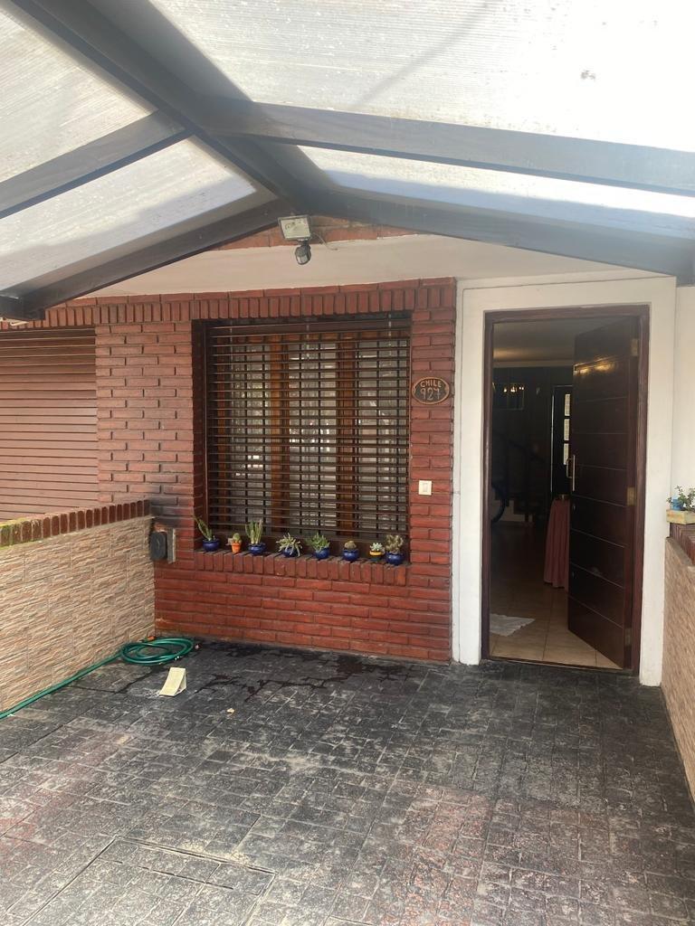 EXCELENTE DUPLEX CON PATIO Y COCHERA VILLA PRIMERA, calle Chile