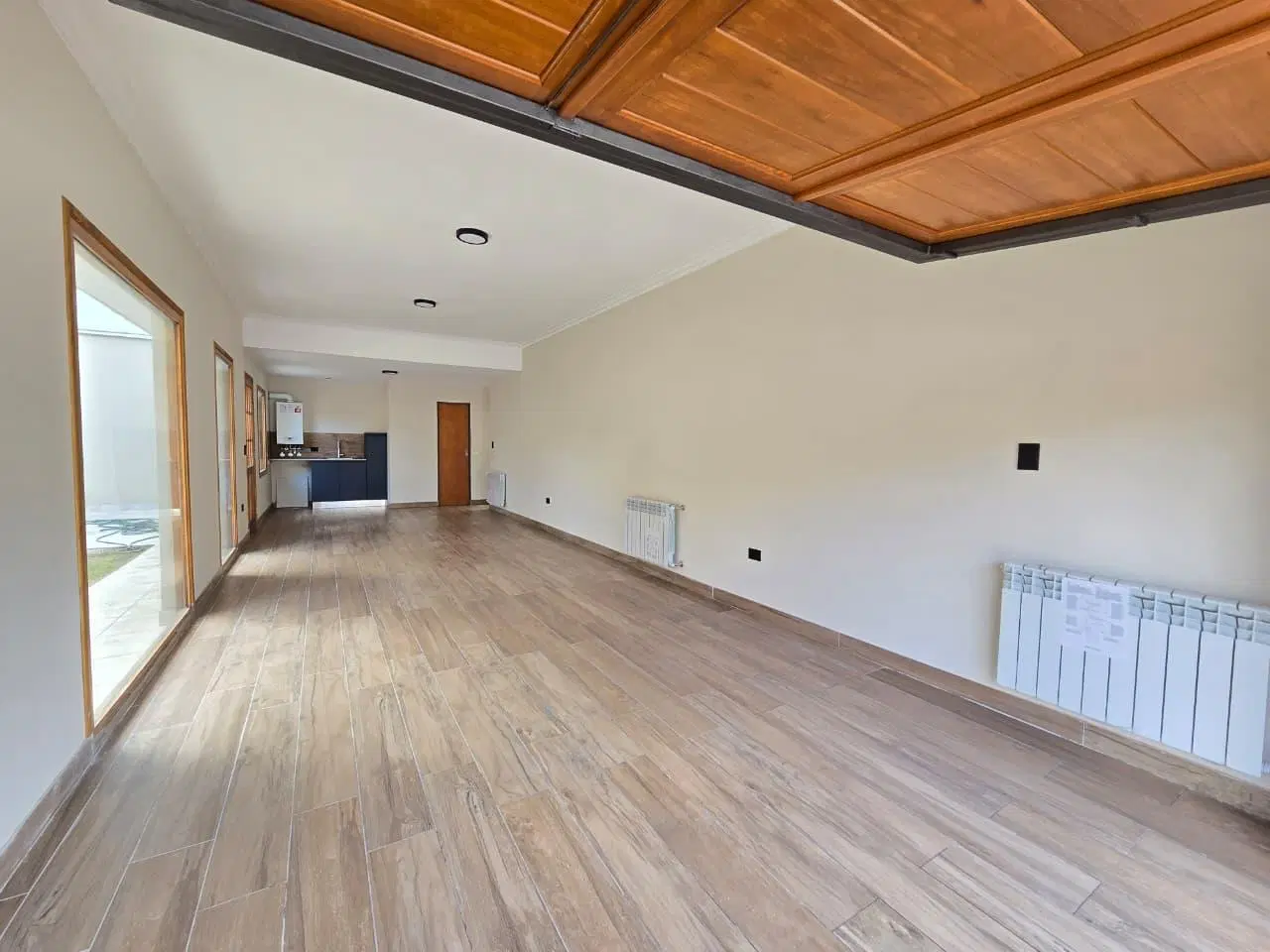 VENTA/ CHALET 4 AMBIENTES A LA CALLE / MAR DEL PLATA 5