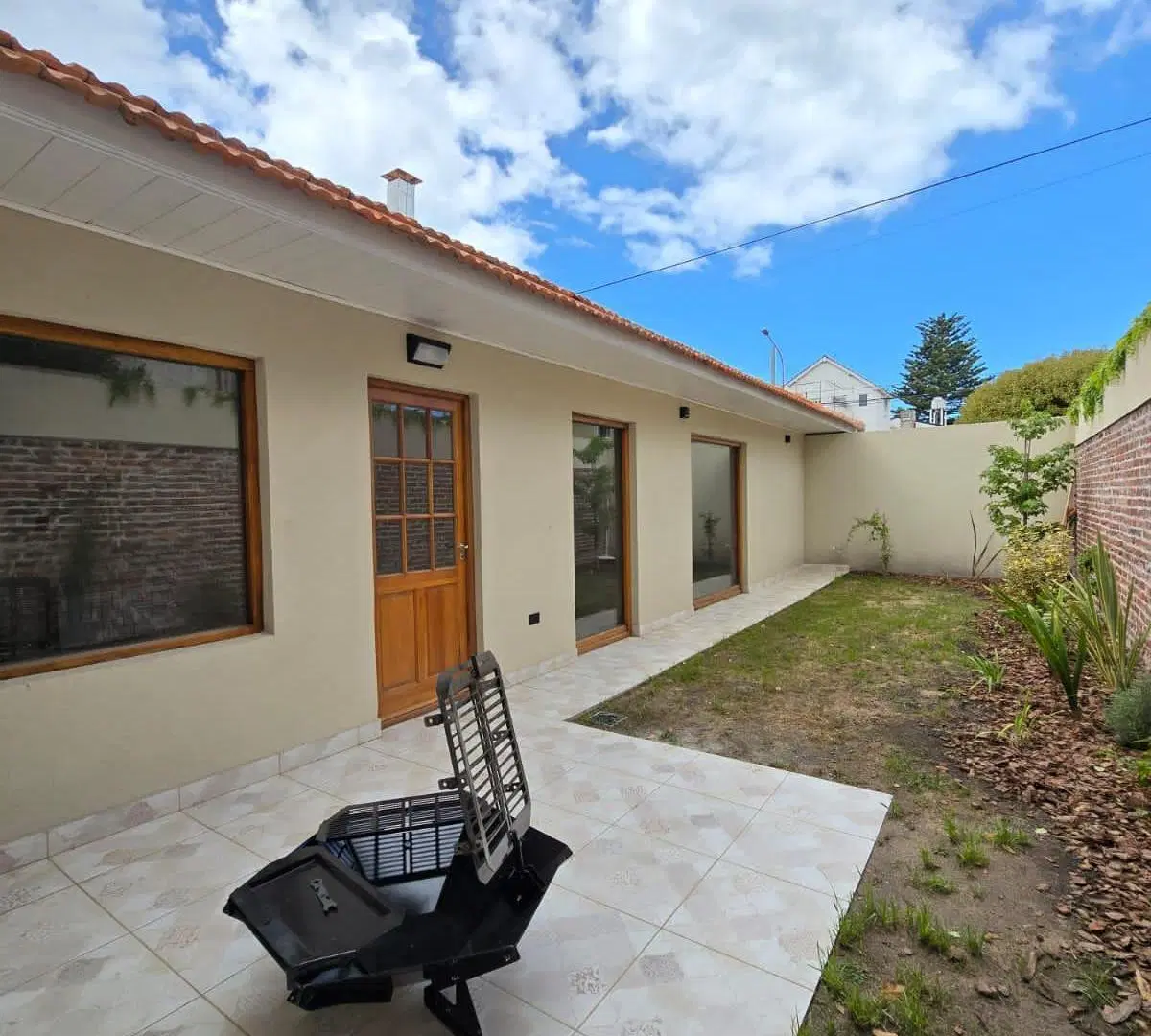 VENTA/ CHALET 4 AMBIENTES A LA CALLE / MAR DEL PLATA 2