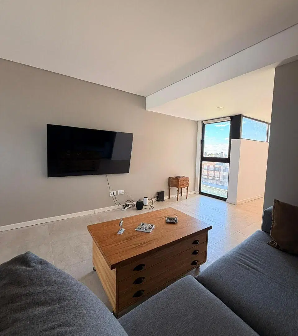 VENTA/ DEPARTAMENTO 3 AMBIENTES A LA CALLE/ VISTA  MAR/ MAR DEL PLATA 3