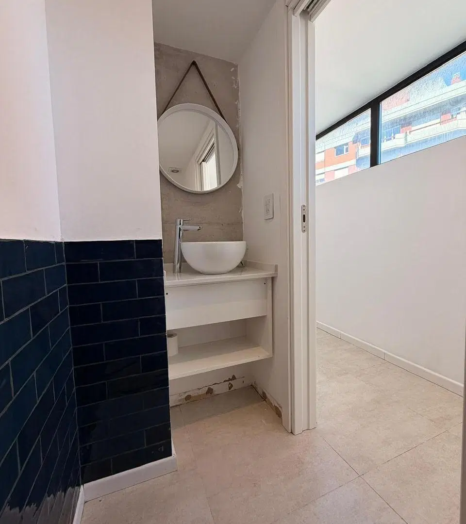 VENTA/ DEPARTAMENTO 3 AMBIENTES A LA CALLE/ VISTA  MAR/ MAR DEL PLATA 4