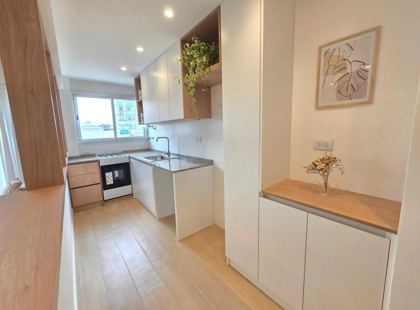VENTA / DEPARTAMENTO 2 AMBIENTES LATERAL / MAR DEL PLATA 1