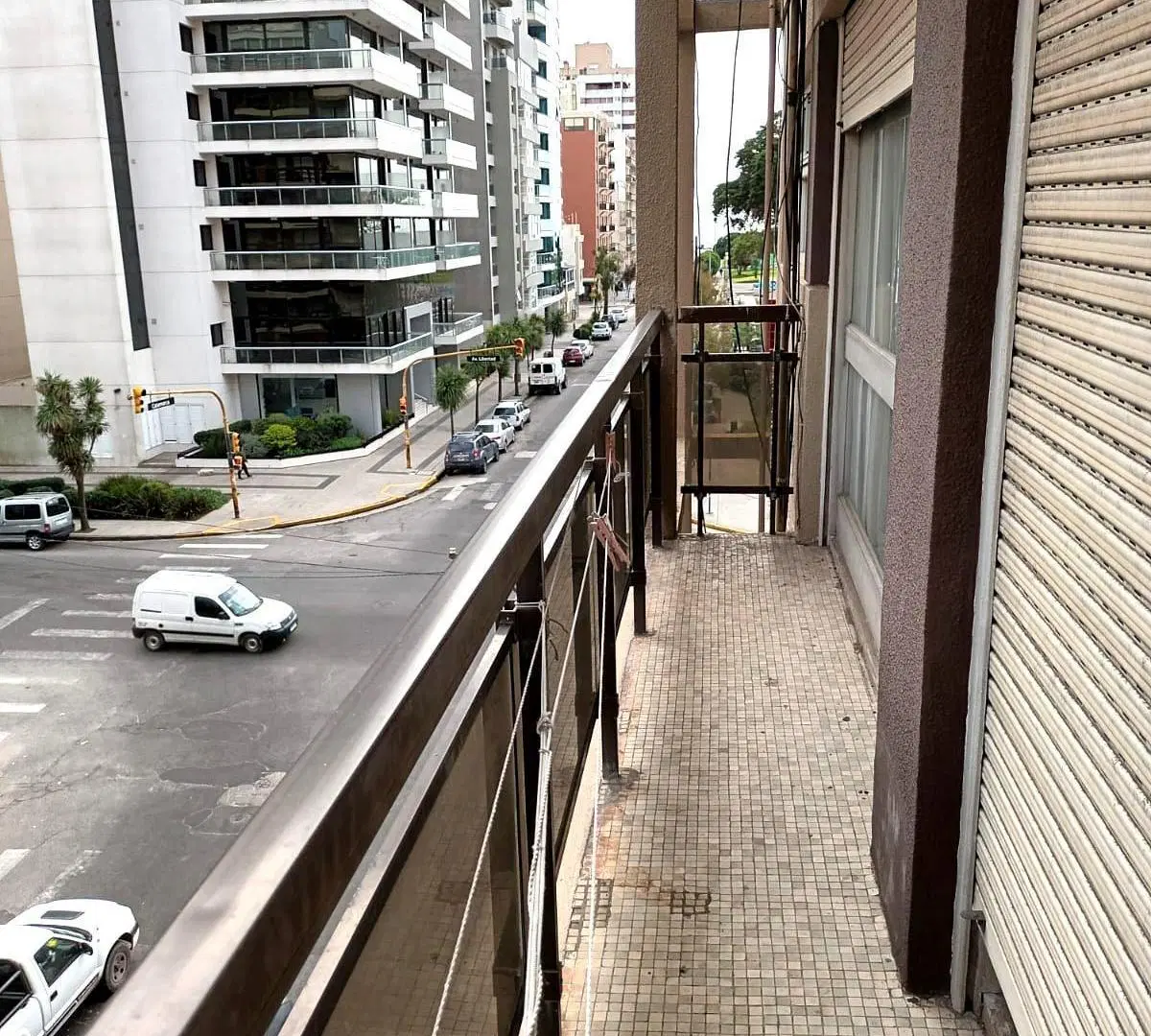 ALQUILER DEPARTAMENTO DE 2 AMBIENTES/BALCON/MAR DEL PLATA 3
