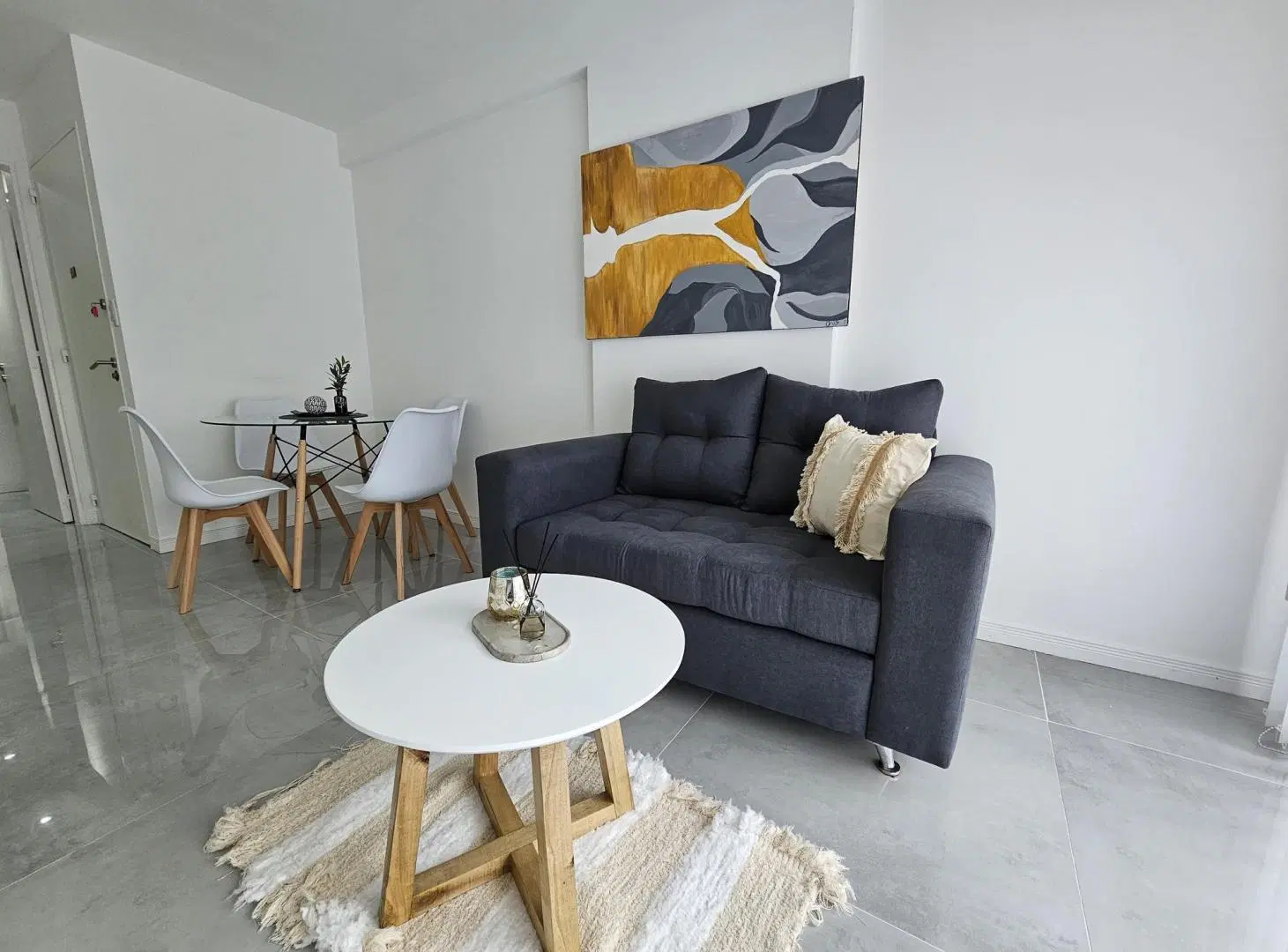 VENTA/ DEPARTAMENTO 3 AMBIENTES A LA CALLE/ TERRAZA/ MAR DEL PLATA 5