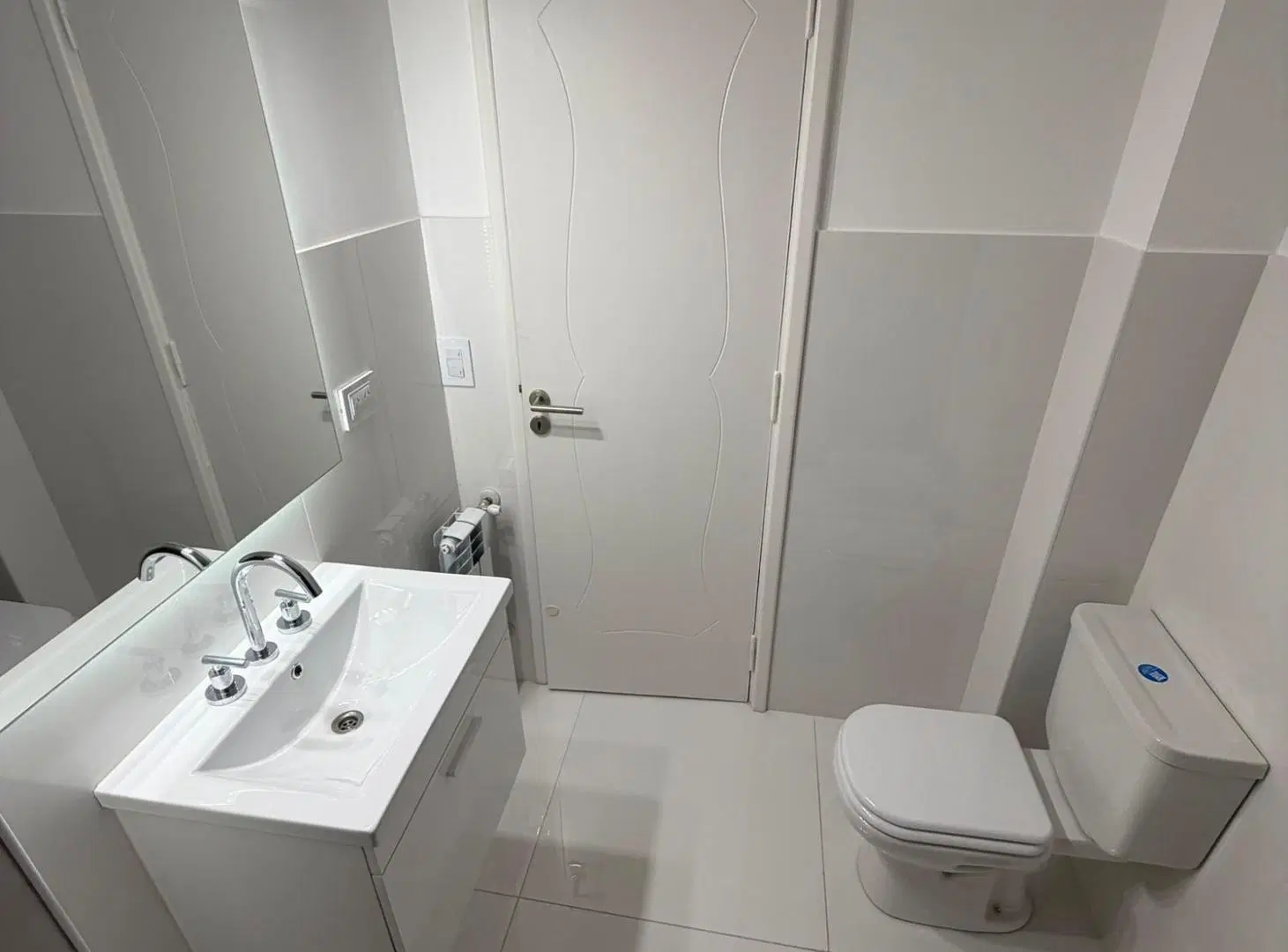 VENTA/ DEPARTAMENTO 3 AMBIENTES A LA CALLE/ MAR DEL PLATA 8