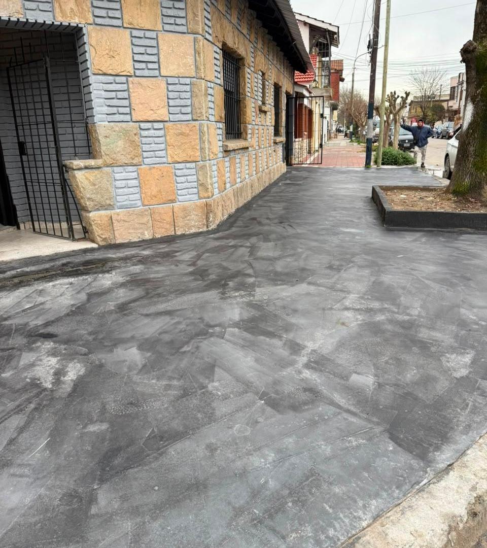 Foto de VENTA/ CASA DE 3 AMBIENTES CON GARAGE / MAR DEL PLATA, imagen 2