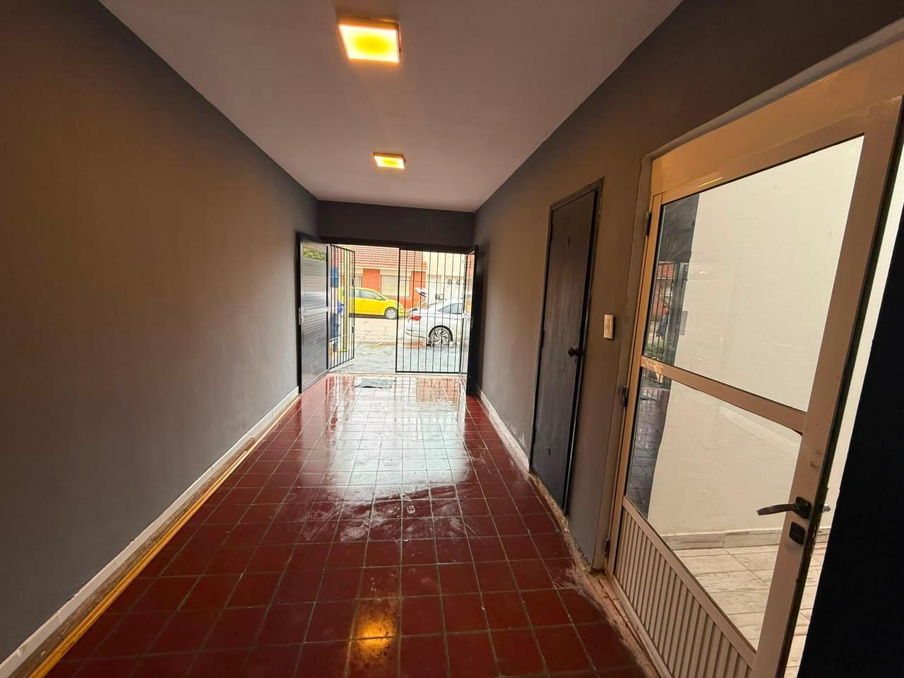 Foto de VENTA/ CASA DE 3 AMBIENTES CON GARAGE / MAR DEL PLATA, imagen 4