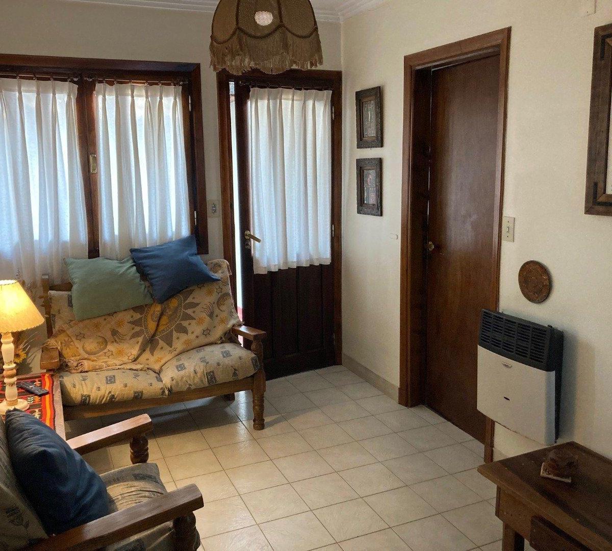 Los Troncos - 2 Casas S/lote de 300 m² - Ideal 2 Familias o VI 3