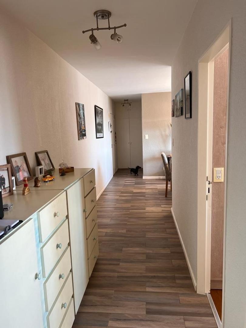 Impecable Departamento Tres Ambientes con Cochera Z/ Puerto 1