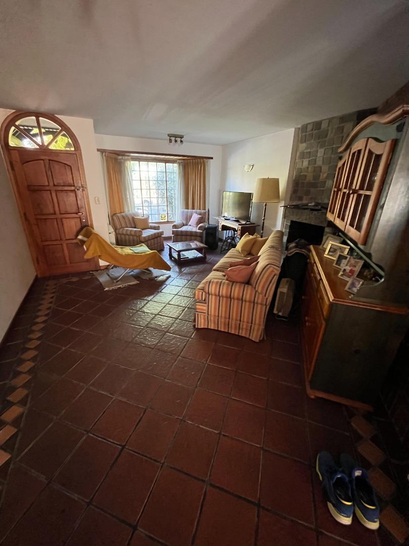 IMPECABLE CASA EN PH CON GRAN PARQUE Y VISTA PANORAMICA -