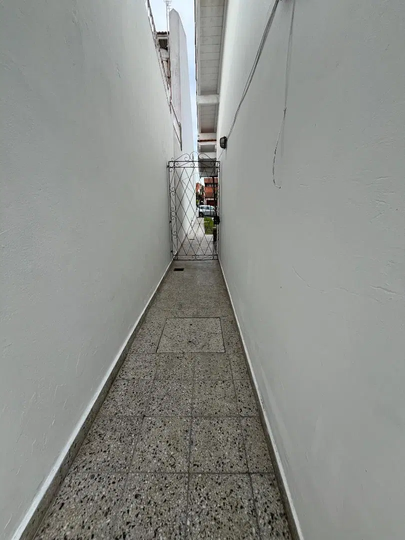 CASA EN ALQUILER P/USO PROFESIONAL. - ZONA HPC. 1