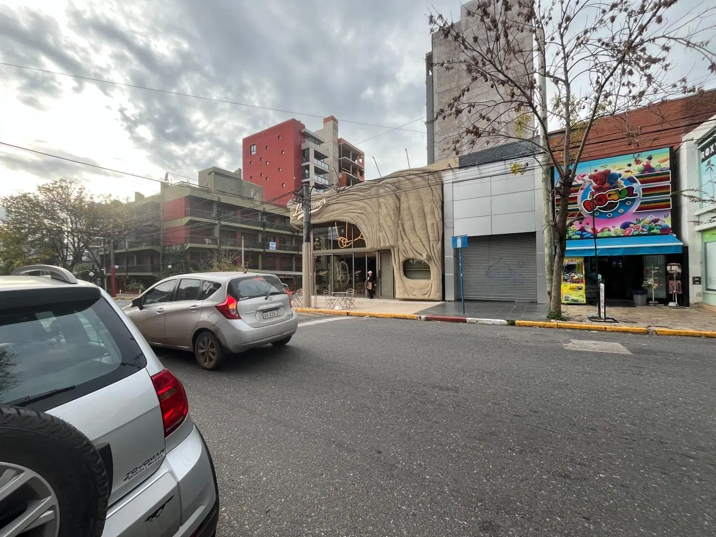 ESPLENDIDO LOCAL COMERCIAL EN LO MEJOR DE ALEM PLAYA GRANDE 4