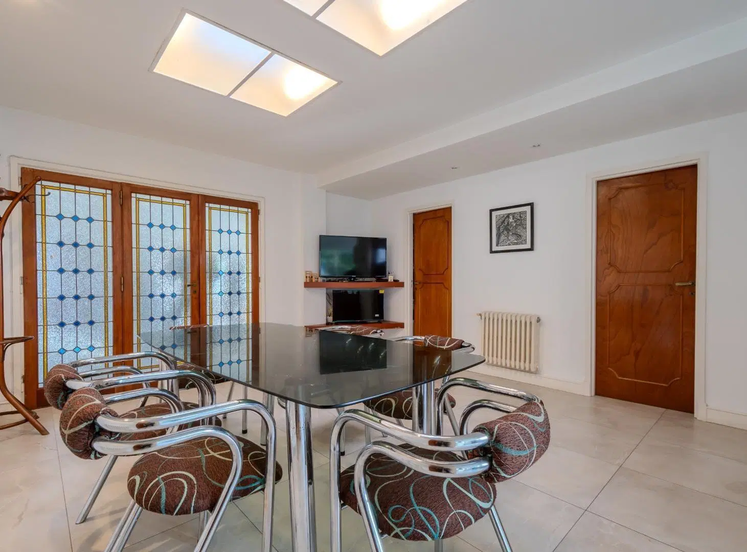 MAGNIFICA CASA EN ESQUINA EN ZONA GUEMES - 365M2 CUB. 5